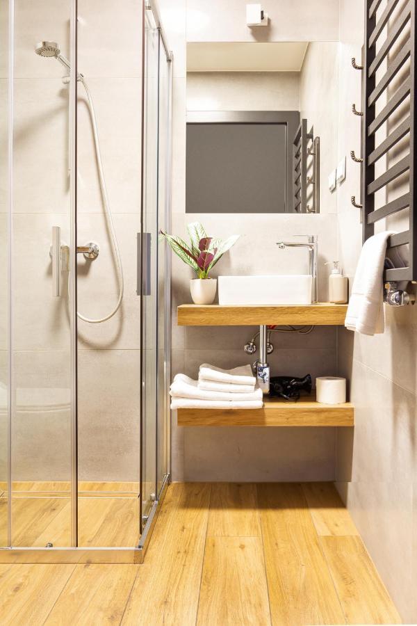 H&G Boutique Apartments Oswiecim Bagian luar foto