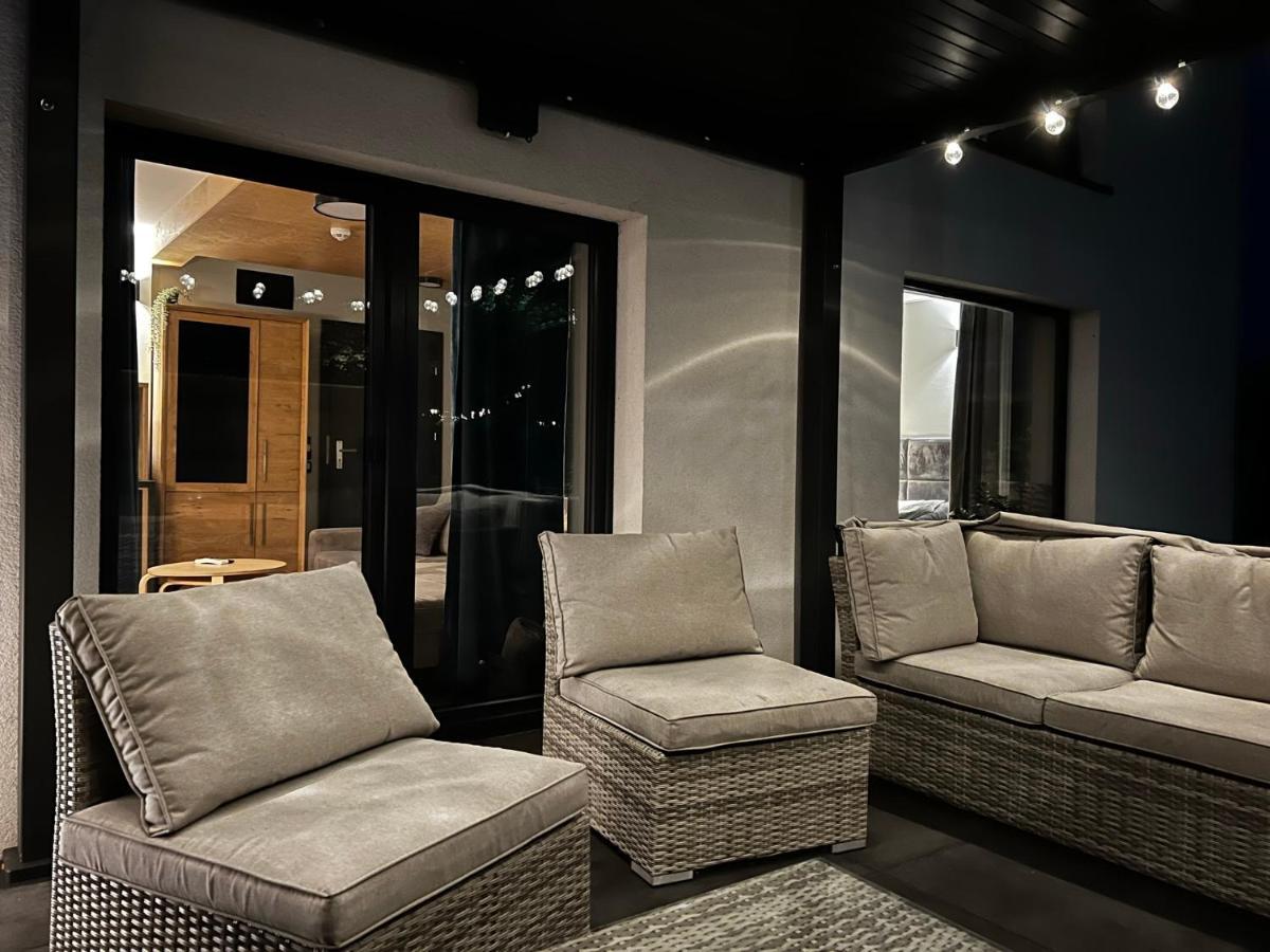 H&G Boutique Apartments Oswiecim Bagian luar foto