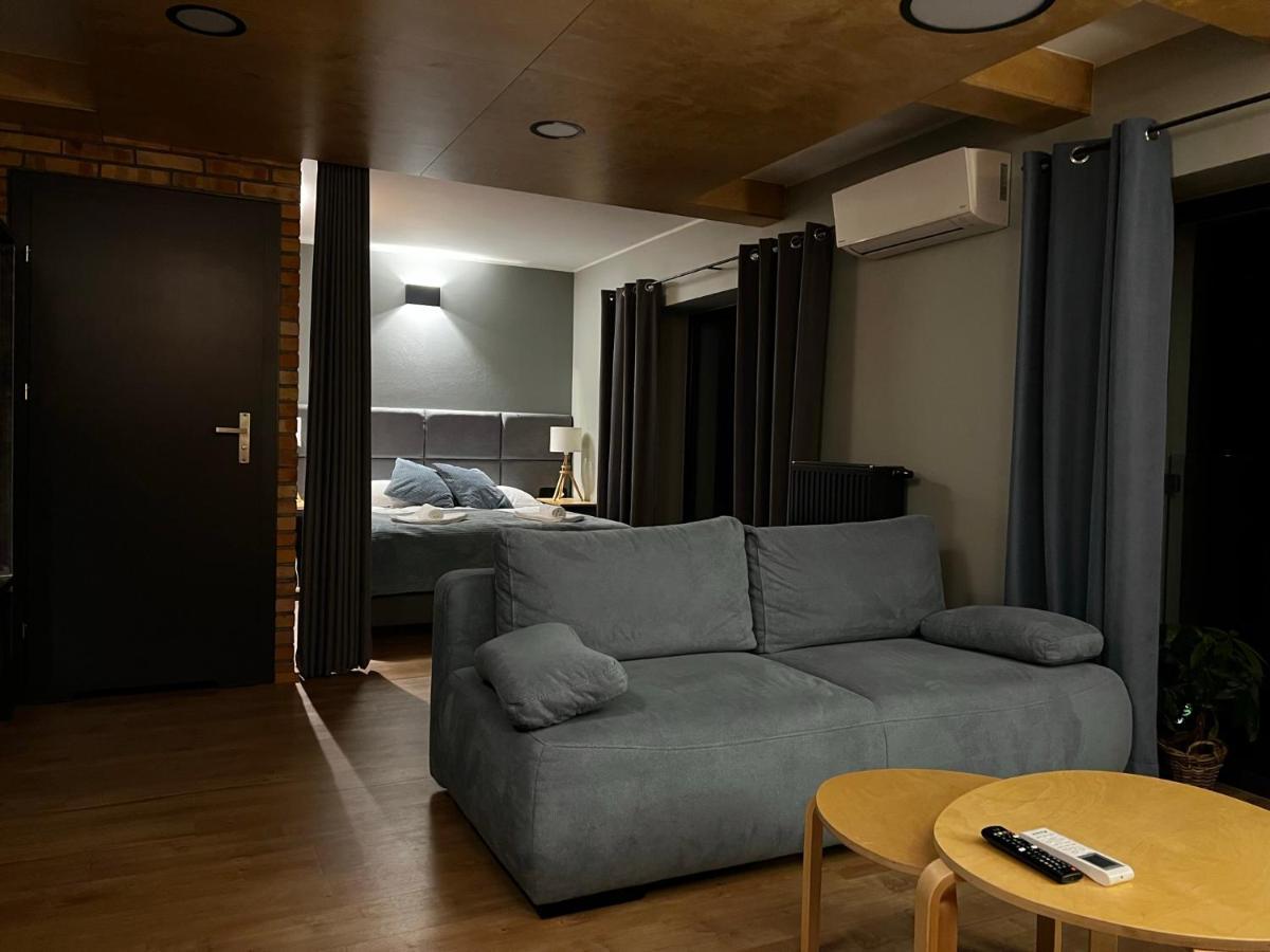 H&G Boutique Apartments Oswiecim Bagian luar foto