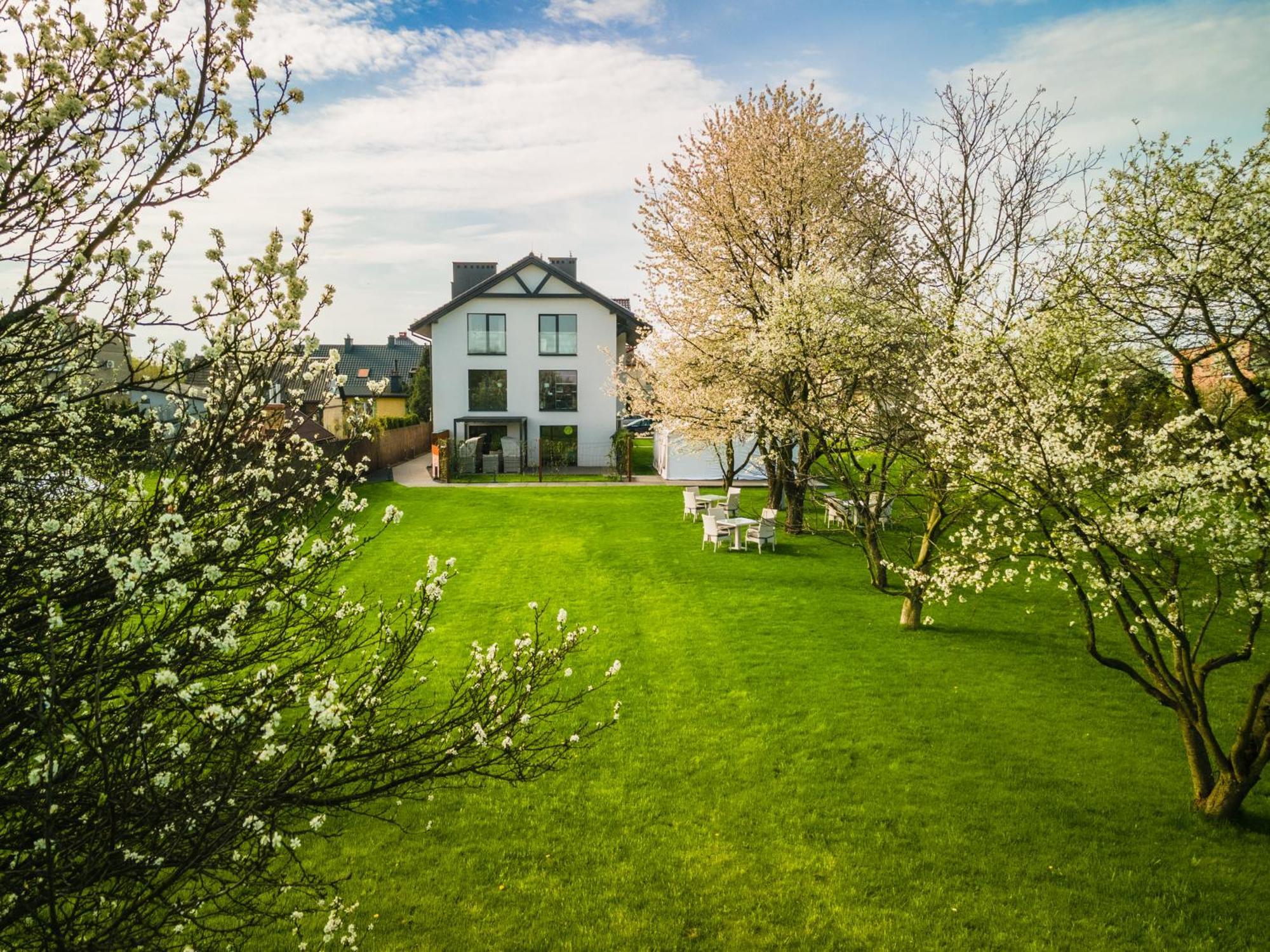 H&G Boutique Apartments Oswiecim Bagian luar foto