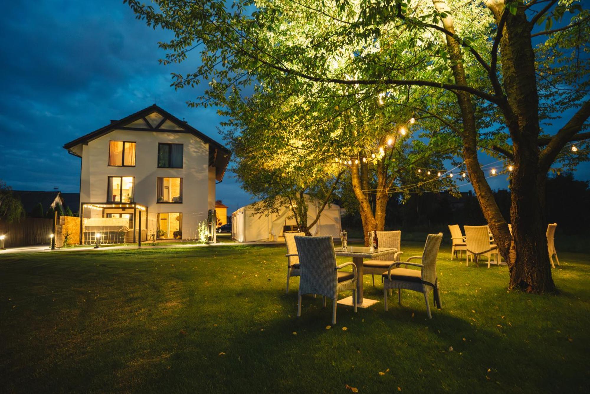 H&G Boutique Apartments Oswiecim Bagian luar foto