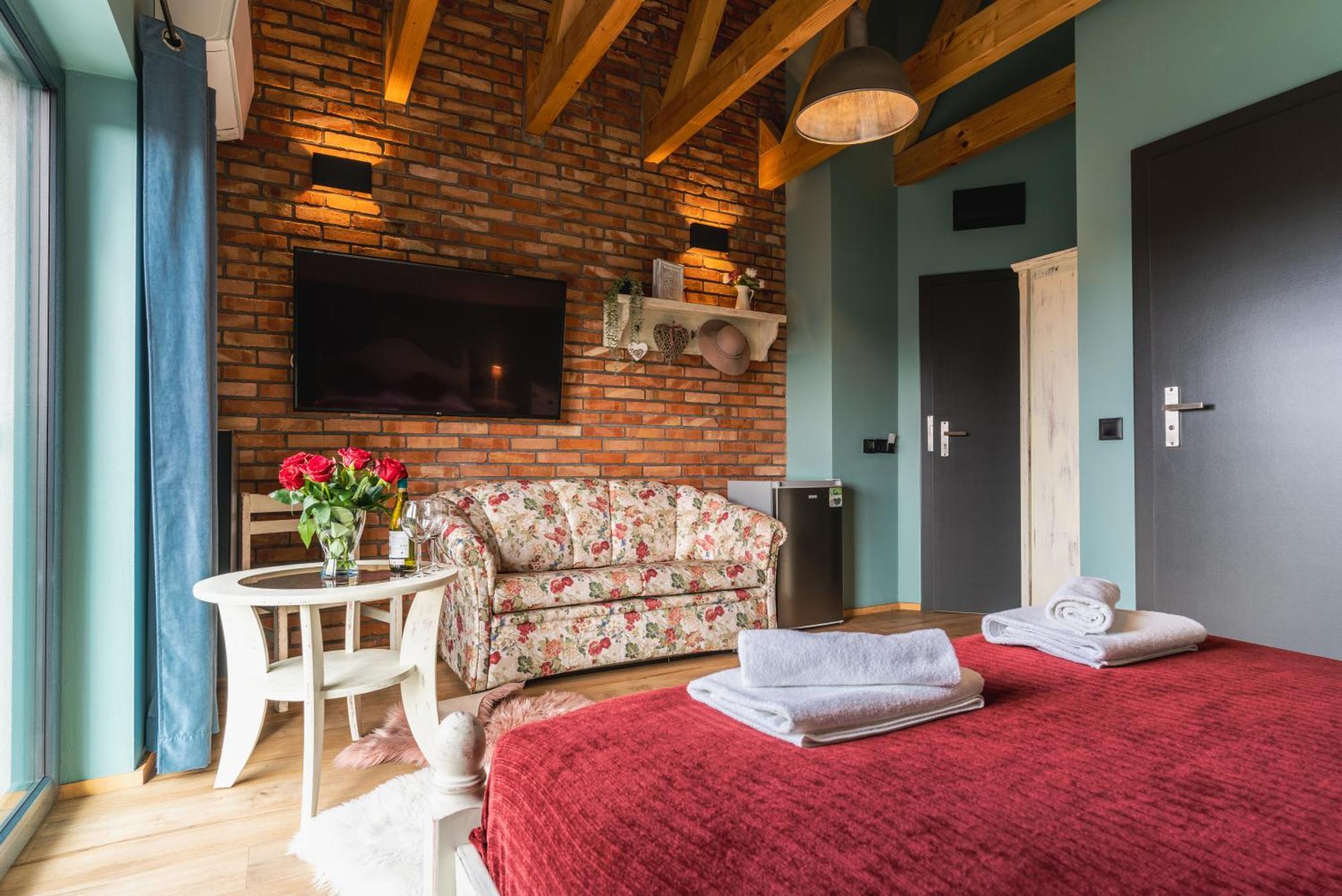 H&G Boutique Apartments Oswiecim Bagian luar foto