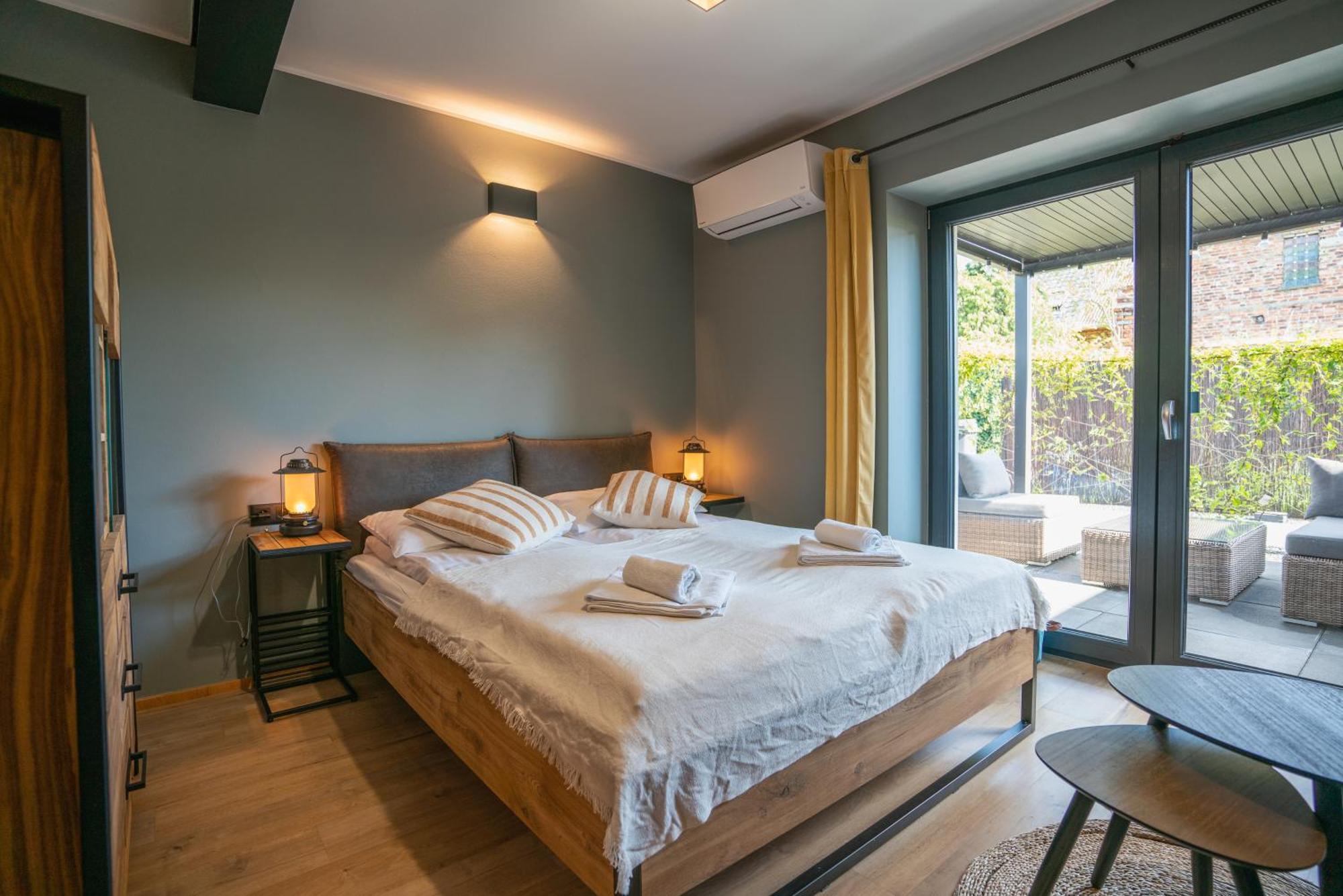H&G Boutique Apartments Oswiecim Bagian luar foto