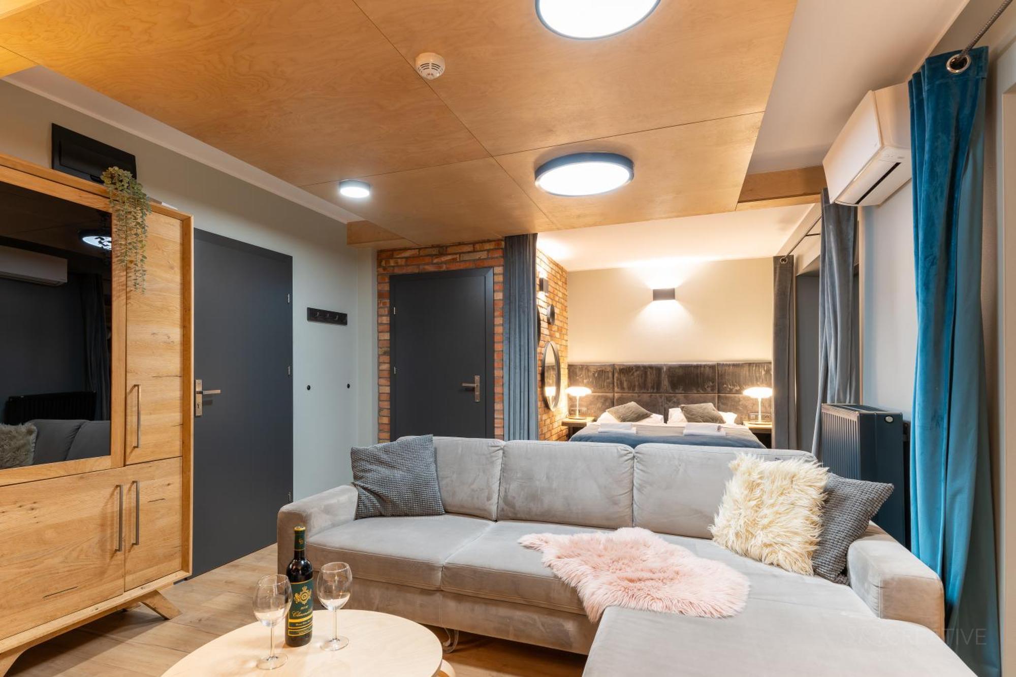 H&G Boutique Apartments Oswiecim Bagian luar foto